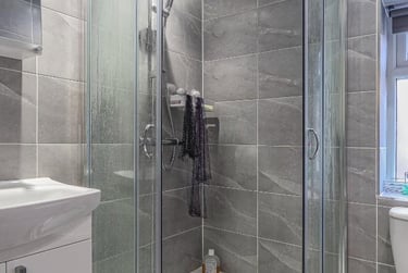 2 bed house, Cyril Crescent, Adamstown, Cardiff, CF241DQ - Image 9